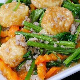 เต้าหู้หลอดผัดหมุสับ