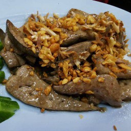 ตับหมูทอดกระเทียม