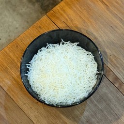หมี่กรอบ