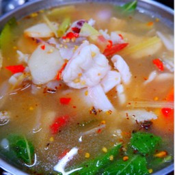 โป๊ะแตกรวมมิตรทะเล