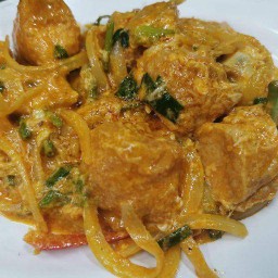 เต้าหู้หลอดผัดผงกระหรี่