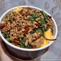 ข้าวกระเพรา