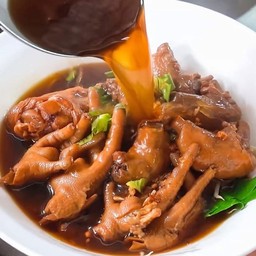 เกาเหลารวมไก่ตุ๋น