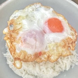 ข้าวไข่เป็ดดาวเหยาะเเม็กกี้