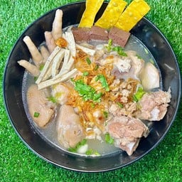 ร้านก๋วยจั๊บอุบลบ้านย่า สาขา 2