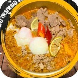 มาม่าหมูหม้อไฟ