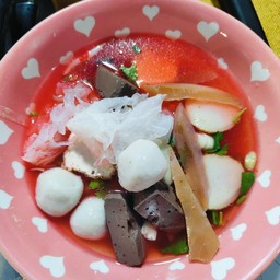 ก๋วยเตี๋ยวหมูโบราณร้านหนุงหนิง