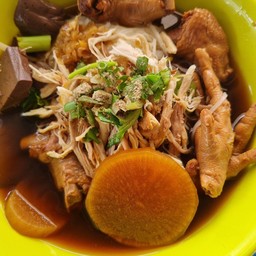 กัลยาก๋วยเตี๋ยวไก่
