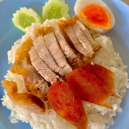 ข้าวหมูกรอบ