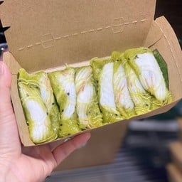 แจ๋วทองม้วนสดมะพร้าวอ่อน