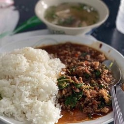 กะเพราหมูสับ