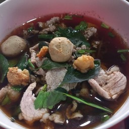 เส้นเล็กหมูสด/หมูตุ๋น