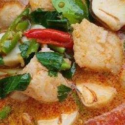 ต้มยำ ปลาดอลลี่ หม้อไฟ ( น้ำข้น / น้ำใส )