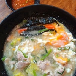 สุกี้หมูน้ำ พร้อมน้ำแสนอร่อย