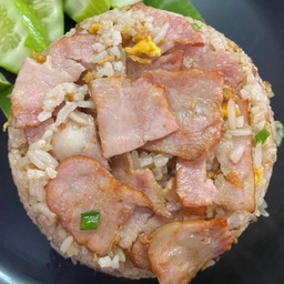 ข้าวผัดเบคอน
