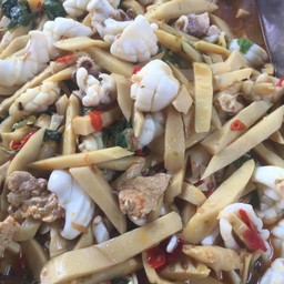 ปลาหมึก ทำอ่ะไ่รดีคับ