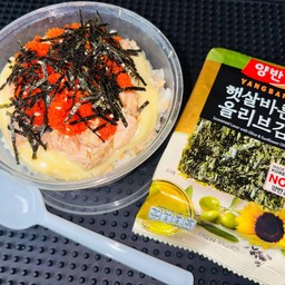 จูม็อกบับ ข้าวคลุก ข้าวปั้นห่อสาหร่าย