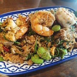 ไทแท้ ริมน้ำ เจ้าพระยา - Authentic Thai Cuisine Chaophraya Riverside