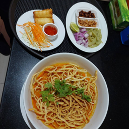 ข้าวซอยไก่