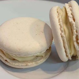 มาการองโยเกิร์ต 2 ชิ้น 2 Pieces Of yogurt macarons