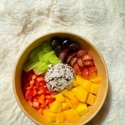 กรีกโยเกิร์ต รสโอริโอ้ ไซร์ M ตามใจลูกค้า กรีก 1 ลูก เลือกผลไม้ + ท็อปปิ้งได้ 5 อย่างงับ แถมน้ำผึ้งงับ