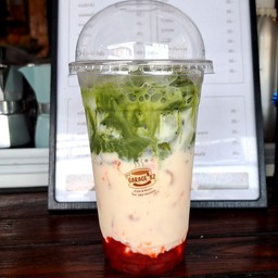 มัทฉะ สตอเบอรี่ นมสด