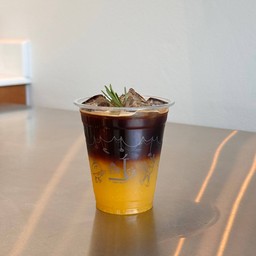 อเมริกาโนน้ำส้มวาเลนเซีย