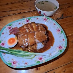 อ้วนข้าวหมูกรอบหมูแดง เพชรเกษม 63