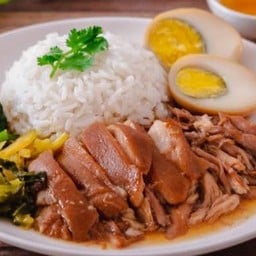 หมูตีพุง ข้าวขาหมู