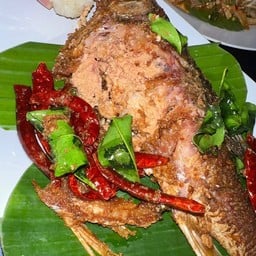 ปลาส้มไข่ทะลักทอด