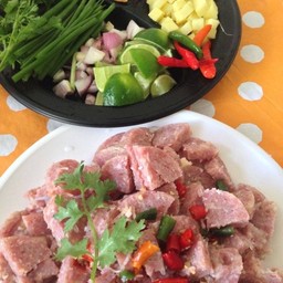 แหนมหมู ทรงเครื่อง