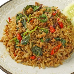 ข้าวผัดกะเพราคลุกหมูสับ