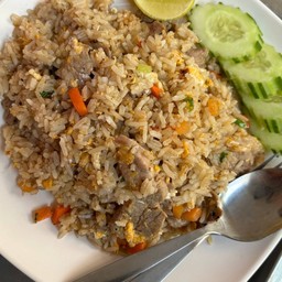 ข้าวผัดหมู