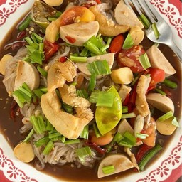 ตำเส้นเล็กหมูยอหน่อไม้