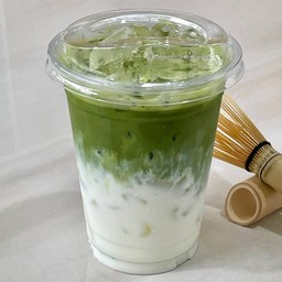 Premium Matcha Latte (พรีเมี่ยมมัทฉะลาเต้)