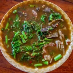 ร้านลาบยโส(น้องไอติม)