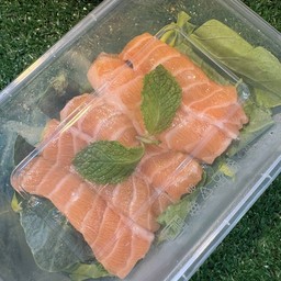 แซลม่อนแซ่บจัมโบ้