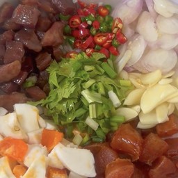 ข้าวขยำหมูแดดเดียว+ไข่เค็ม+กุนเชียงทอด