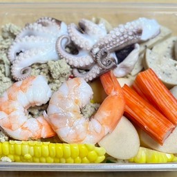 ยำมั๊ย แซ่บเว่อร์ - ตลาดนัดไชโย