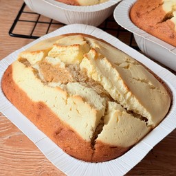 เค้กกล้วหอมอบชีสถ้วยใหญ่จุใจ