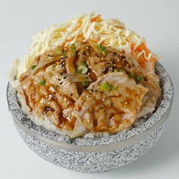 ข้าวหน้าหมูผัดซอสยากินิกุ