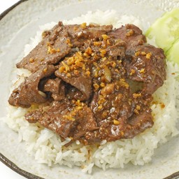 ข้าวตับหมูผัดกระเทียมพริกไทย