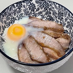 ข้าวคอหมูย่าง ไข่ออนเซ็น