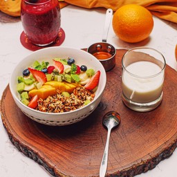 GRANOLA BOWL