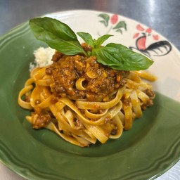 Fettuccine Bolognese