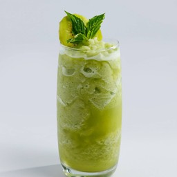 Kiwi, Pineapple & Basil Smoothie