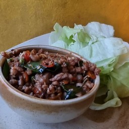 เมี่ยงกระดูกอ่อนผักกาดแก้ว