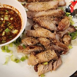 คอหมูย่าง
