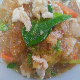 หมูสดอบวุ้นเส้นใส่น้ำปลาร้าใบมะกรูดตะไคร้หอมสุดๆ