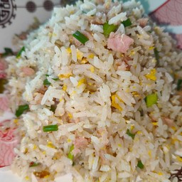 ข้าวผัดแหนม